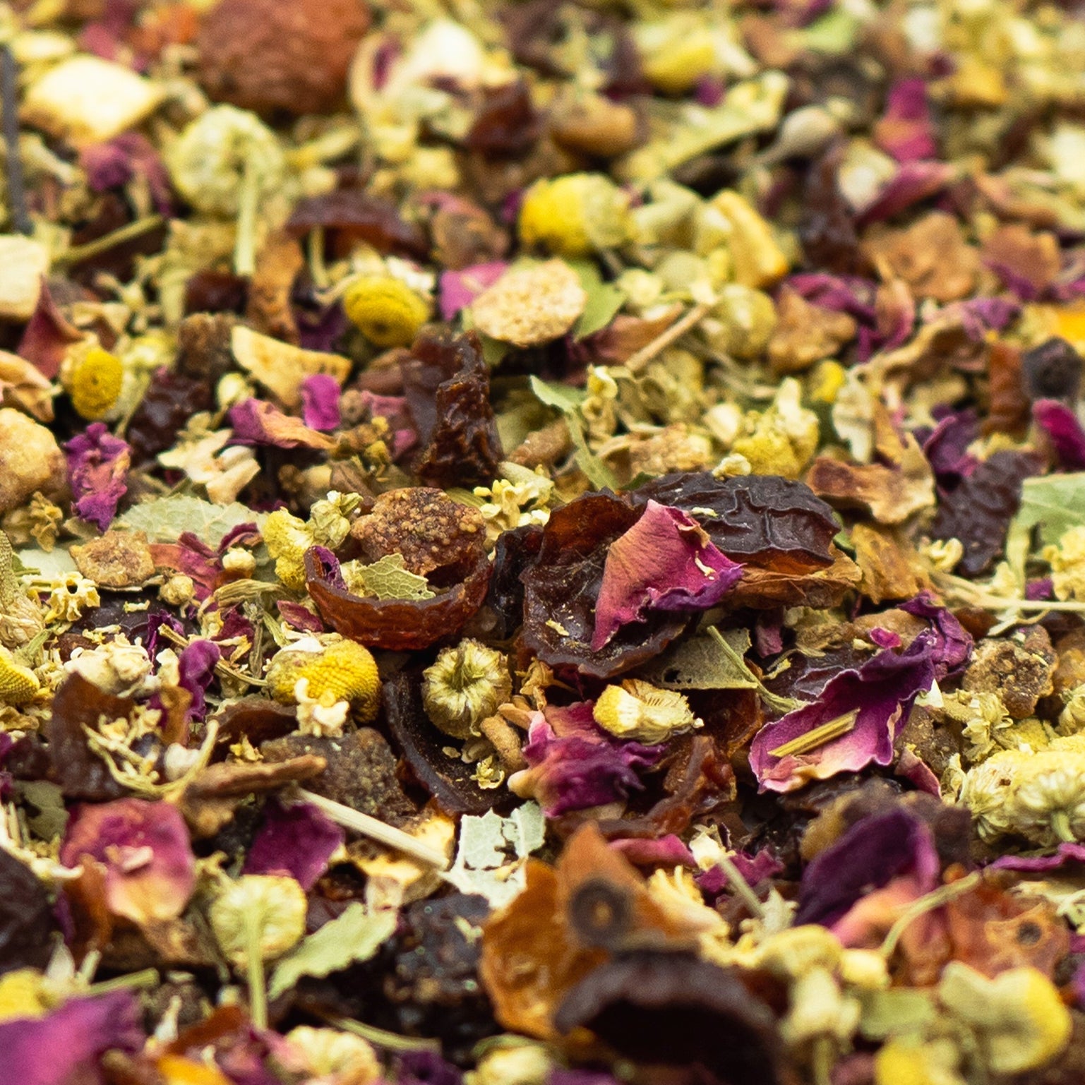 Close up of Chamomile and Pear loose leaf tea